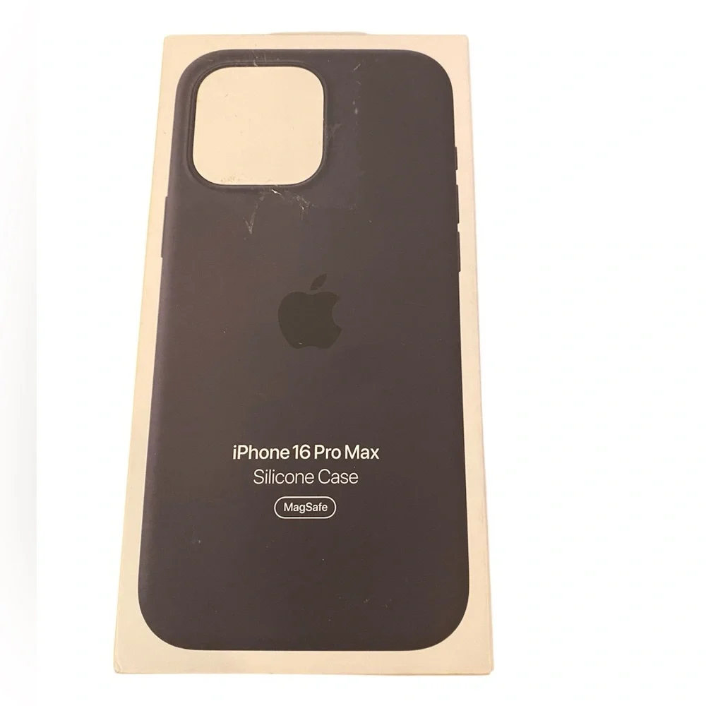 Apple iPhone 16 Pro Max Silicone Case - Black MagSafe